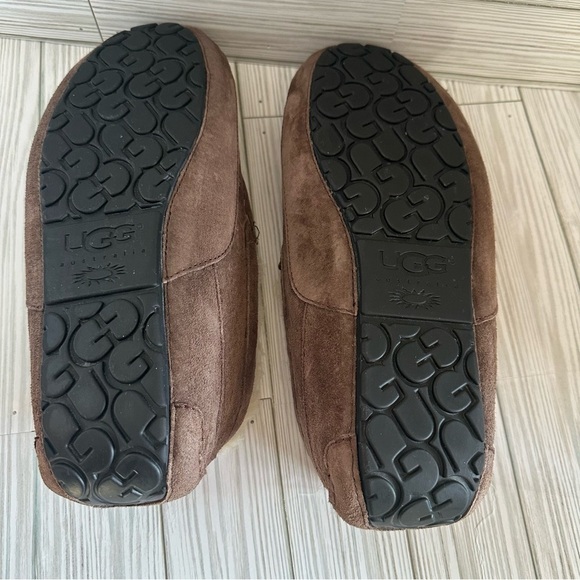 Ugg men’s sleepers - Picture 4 of 7